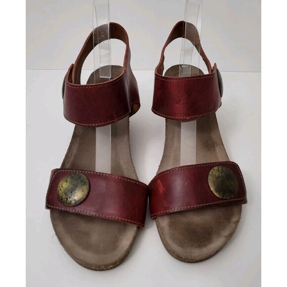 TAOS Carousel 2 Red Leather Wedge Sandals Shoes Womens EU 41 US 10 10.5 Comfort - Picture 2 of 9